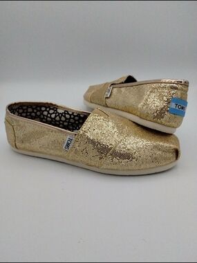 TOMS Gold Glitter Slip-On with Black & White Lining Size 7.5